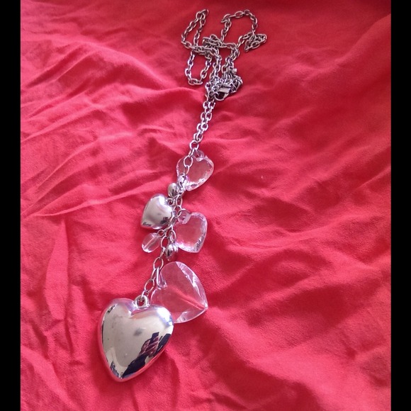 🚫❌SOLD❌🚫Hearts 💕💕 necklace