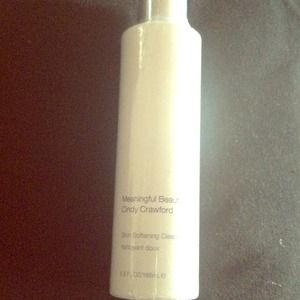 Cindy Crawford cleanser