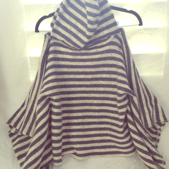 Billabong Cropped Poncho