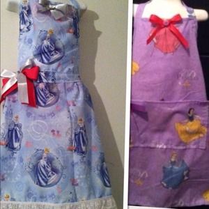 2?girls aprons for ezzie214 and free adult apron😘