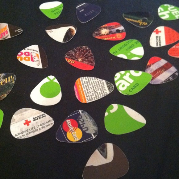 Guitar picks made from recycled plastic.