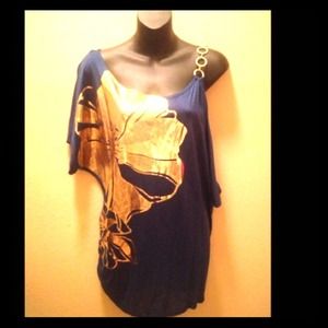 Navy top with gold flower with chain!