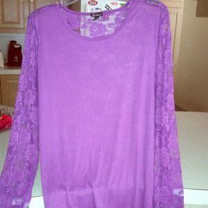 Women's lace rose shirt.