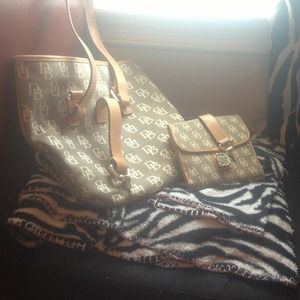 Dooney & Bourke purse!