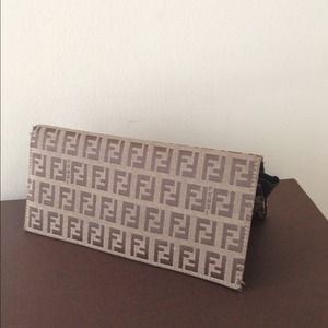 💯Authentic Fendi Wallet