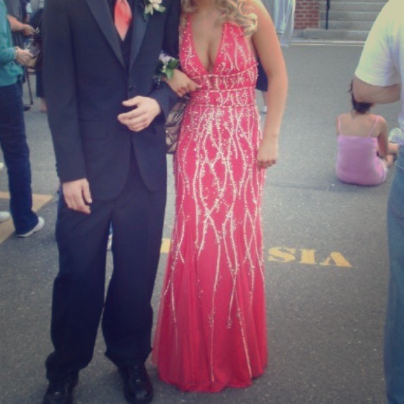 Sold to nennii100!!!