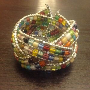 Multicolored beaded bracelet