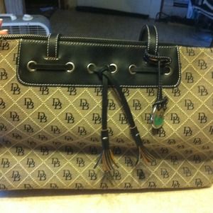 Dooney & Bourke purse