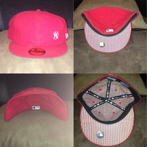 New Era 59Fifty 
New York Yankees Twill Fitted Cap