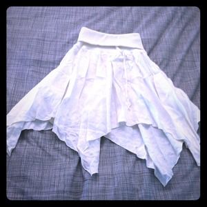 NWOT Bebe white linen skirt