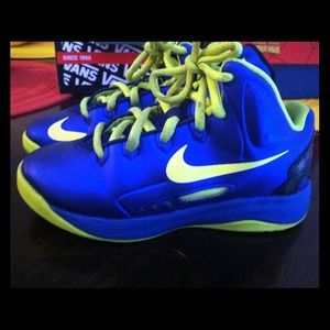 Nike Kevin Durants Size 10 1/2 Boy/Toddler