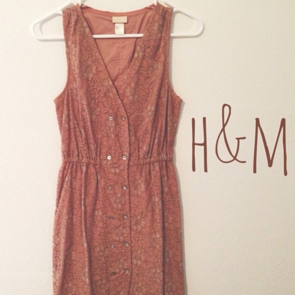 H&M Dresses & Skirts - NWOT H&M lace dress