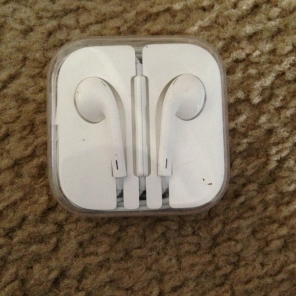 Apple Ear plugs (brand new)