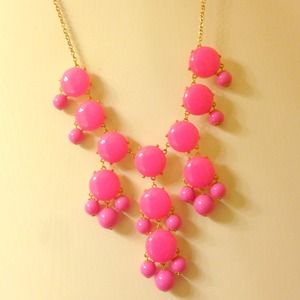 HOLD Hot pink bubble necklace