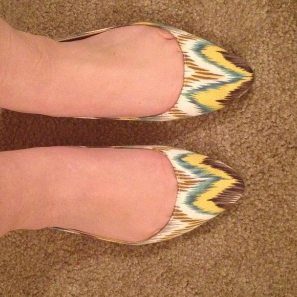 Chevron flats - Picture 3 of 3