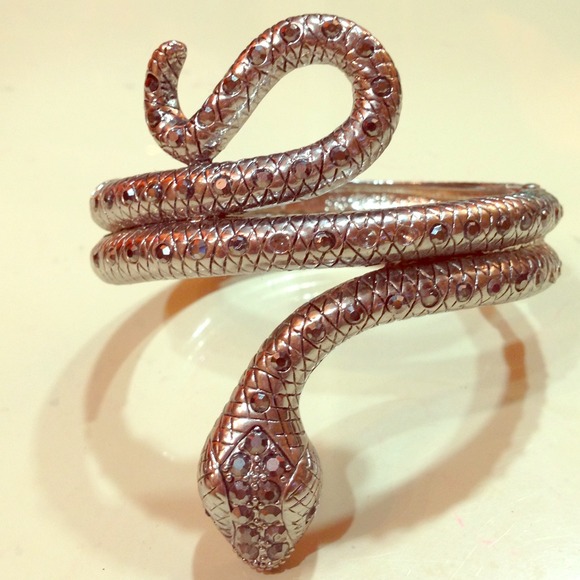 🐍 bracelet