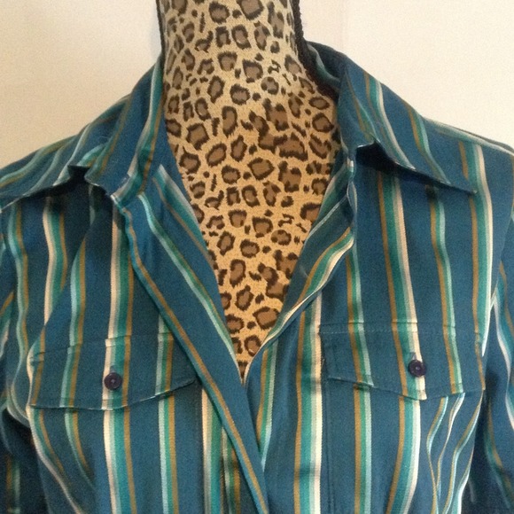 Strip top - Picture 2 of 3