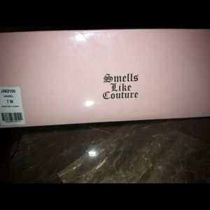 Used love juicy couture boots size 7