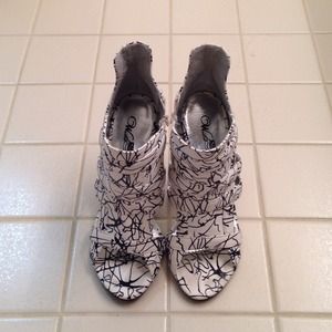 Paint splatter shoes