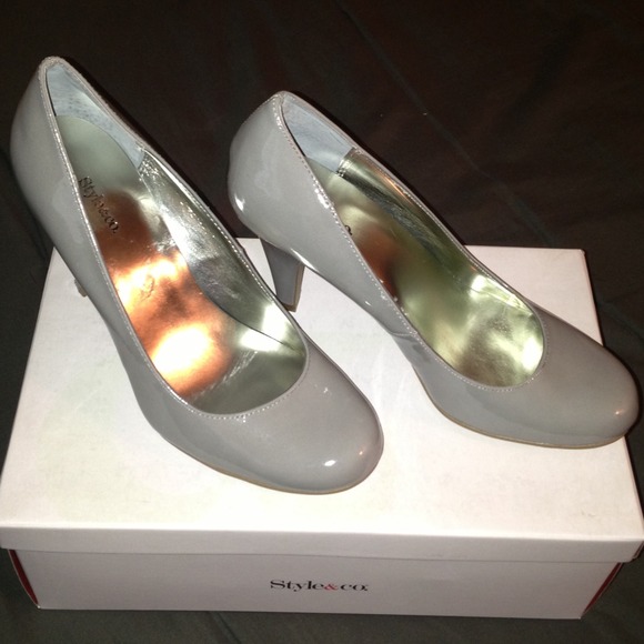 Style & Co. Heels