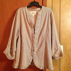 ✂️PRICE CUT!✂️Black and beige striped jacket