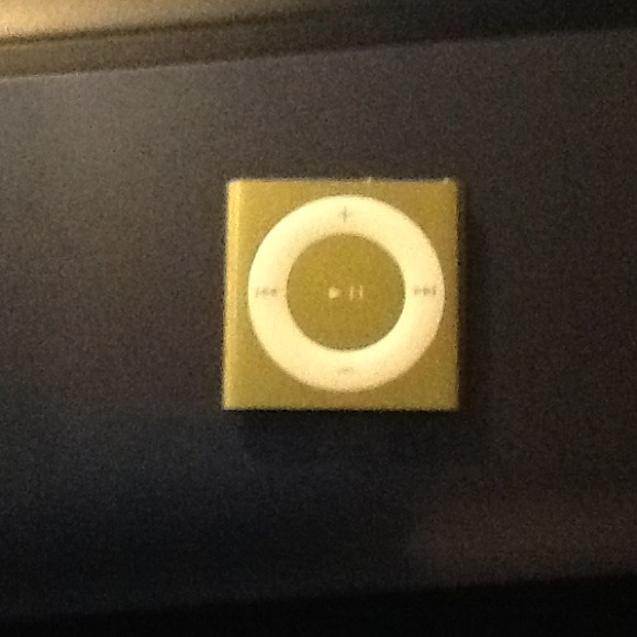 2g iPod shuffle