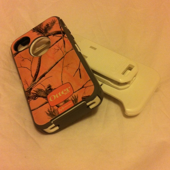 RESERVED!! Otter box combo!