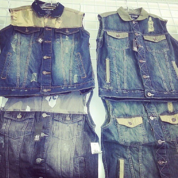 Camo shoulder denim vest - Picture 1 of 1