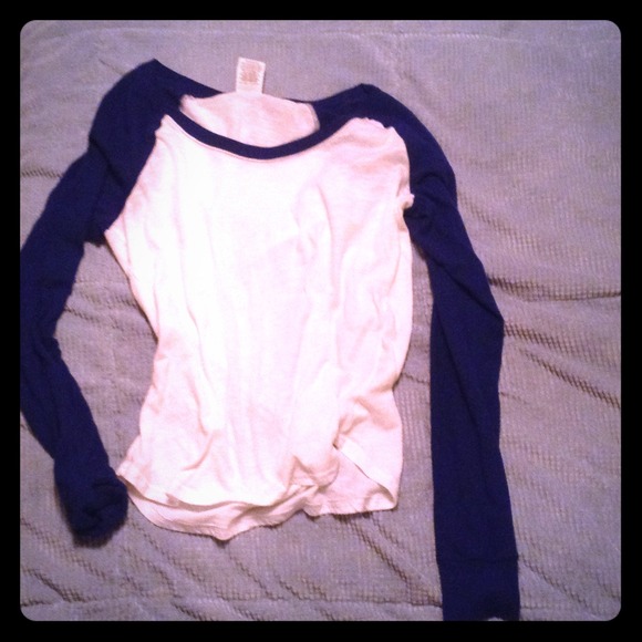 Vs baseball tee