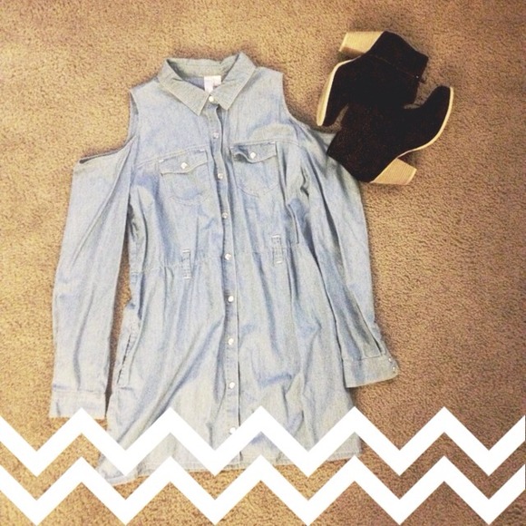 ❌TRADED❌Chambray Button Down Dress