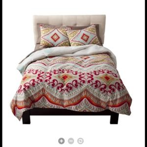 Boho queen duvet comforter and shams Super cute!