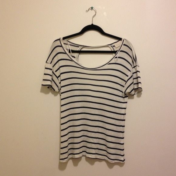 ⬇REDUCED⬇ Zara Backless Striped T-Shirt - Picture 1 of 2