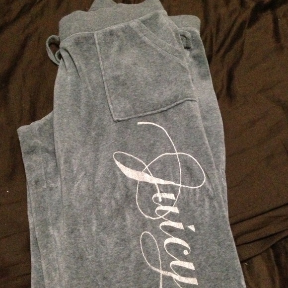 🚫Sold in bundle🚫Juicy couture velour pants