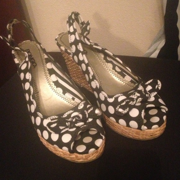 Open toed wedges
