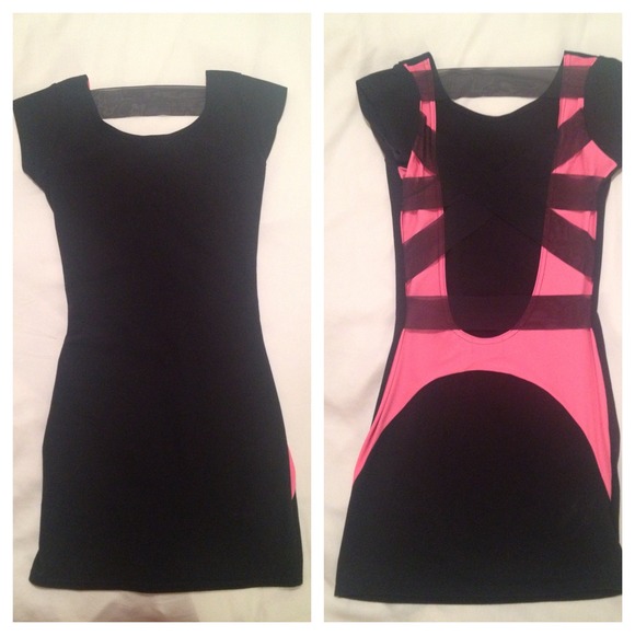 Quontum black and pink mini dress