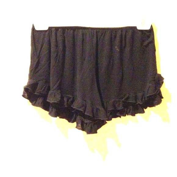 Brandy Melville Vodi Shorts