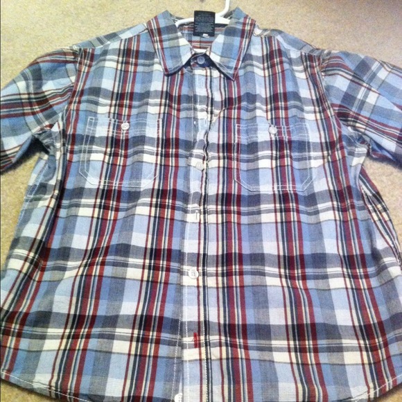 Boys plaid button up plaid shirt nwot