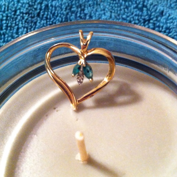 10K/G plated & Emerald Heart Pendent🌟🌟🌟