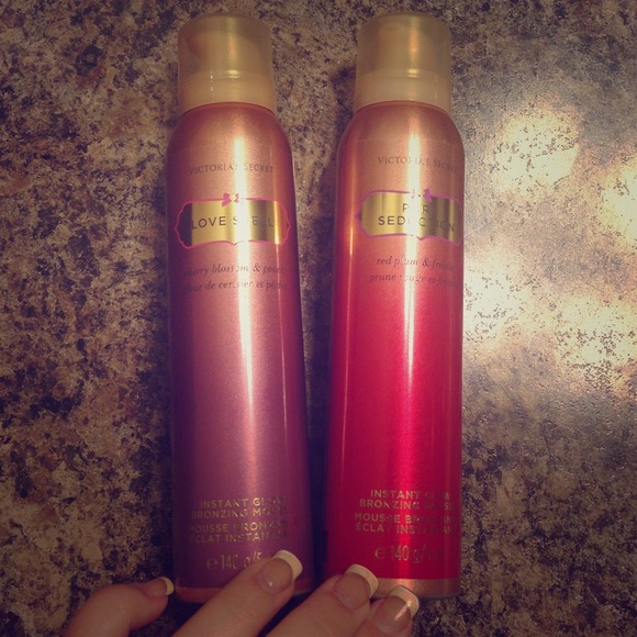 Victoria's Secret instant glow bronzing mousse