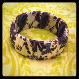 Thick bangle bracelet!