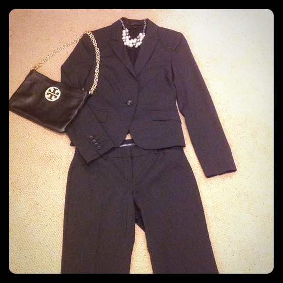 ****SOLD!!!****@niccharblla Express Pant suit