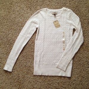 NEW✨ White Sweater