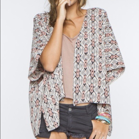 🚫🚫SOLD Brandy Melville Marion kimono🚫🚫