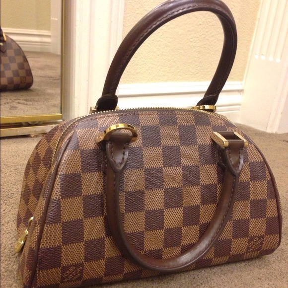 SOLD! Full price! Louis Vuitton bag