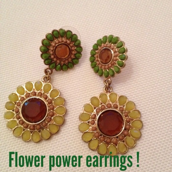 Flower earrings