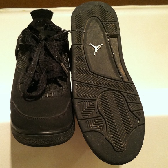 Jordan BC4's SZ 6.5Y. Price negotiable