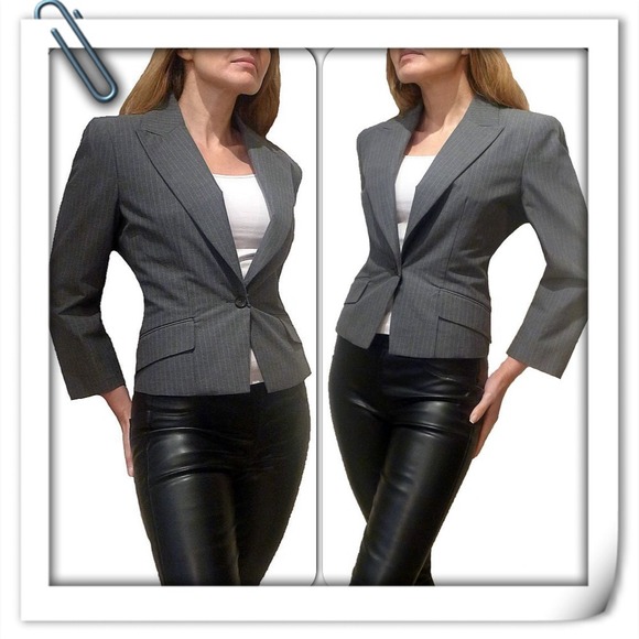 👚Gray white striped blazer🎀👏