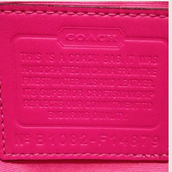 Hold....Authentic pink coach diaper bag.. - Picture 4 of 4