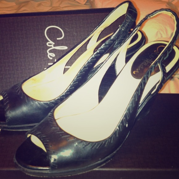 Black cole haan sling back wedges size 6.5
