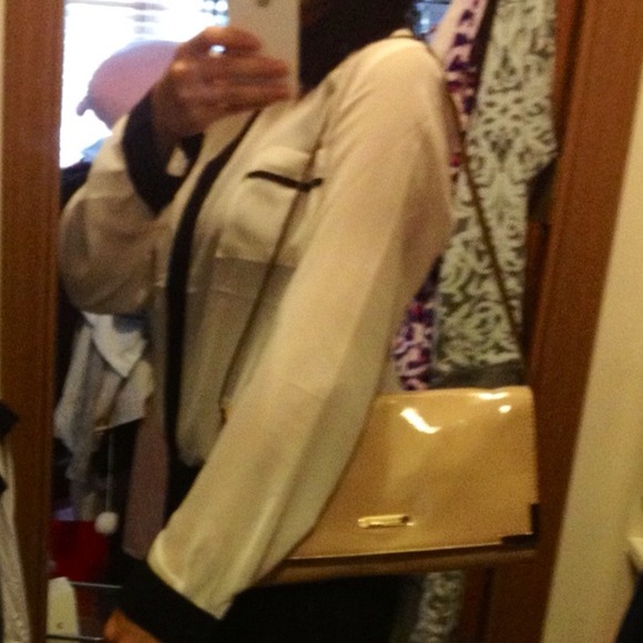 Michael Kors Beverly Leather Oversized Clutch - Picture 4 of 4